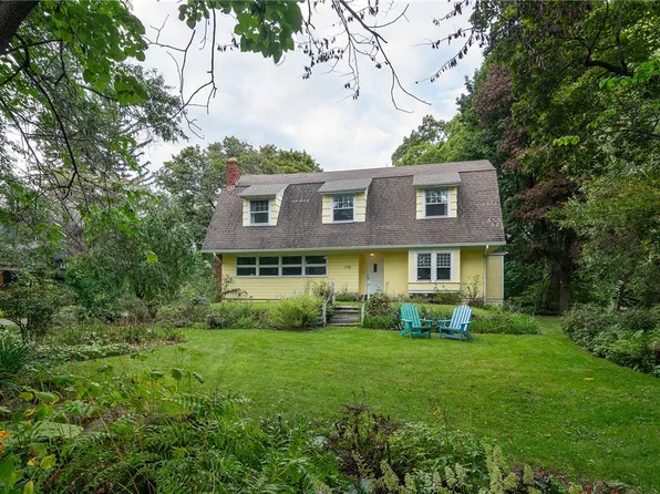170 Penfield Rd, Rochester, NY 14610