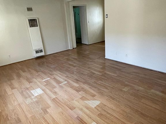 5th image of 5763 Laurel Canyon Blvd #11