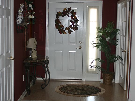 4th image of 9066 W Windsor Dr