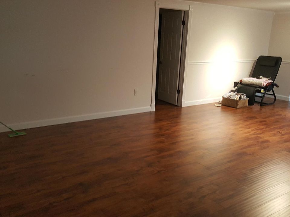 1st image of 3045 Golden Rain Dr