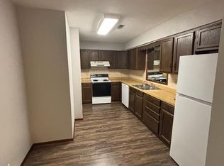 3202 W 22nd St, Lawrence, KS 66047