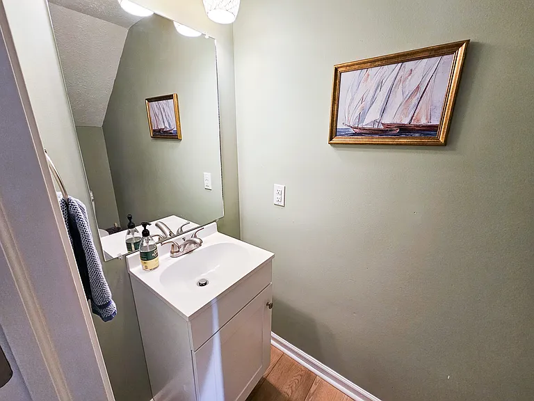 1426 N Kinser Pike — Photo 6