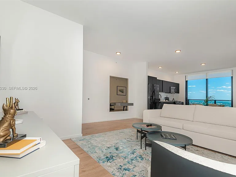 398 NE 5th St #4001 — Photo 37