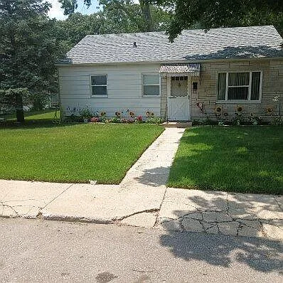 2909 Oakwood Ave photo 1