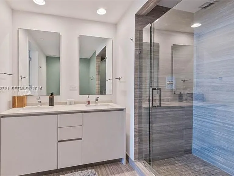 1010 Brickell Ave #4303 — Photo 23
