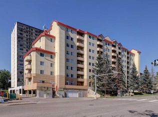 2011 E University Dr NW #403, Calgary, AB T2N4T4