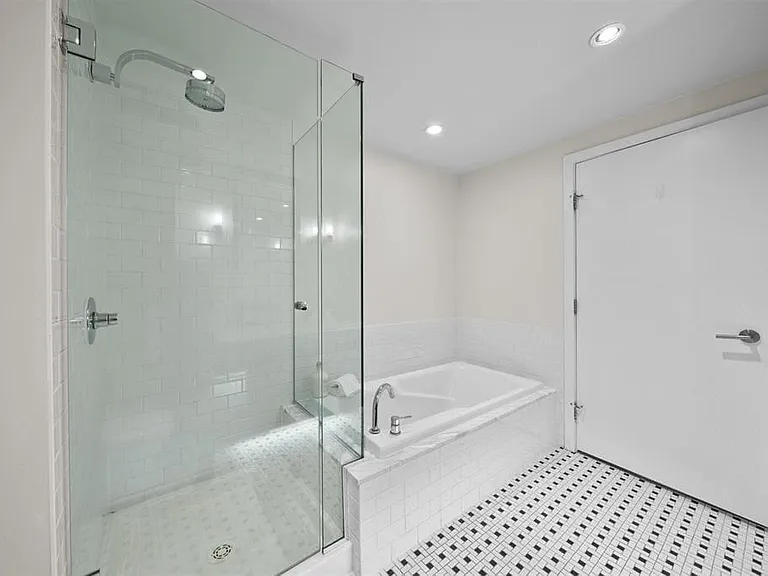 821 Cambie St #505 — Photo 6