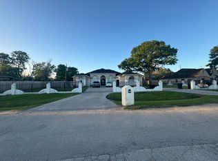 6109 Fuqua St, Houston, TX 77048