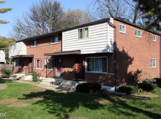 877 Woodhill Dr, Columbus, OH 43212