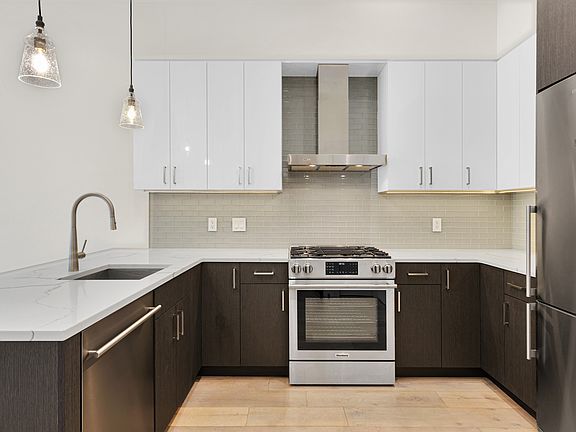 3rd image of 26-33 28th St #4
