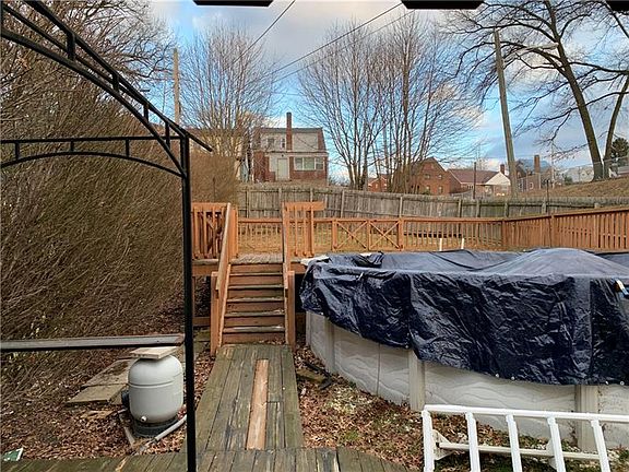 4th image of 1800 Woodmont Ave
