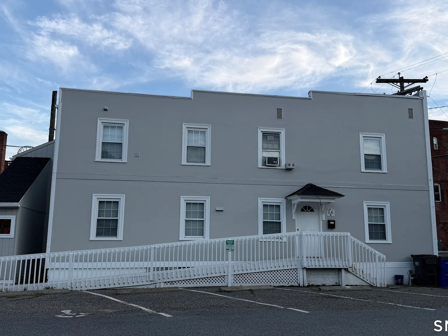 1 bed, 1.0 bath, 2496 sqft, $1,500 — Photo 1