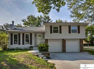 13609 Schirra St, Omaha, NE 68138