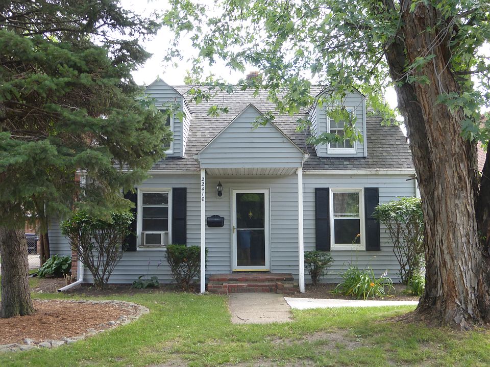 1st image of 22410 Pointe Dr