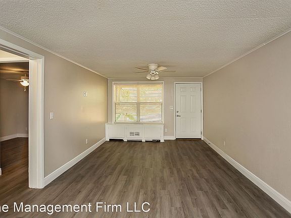 4th image of 3001 SW McFarlane Ave #102