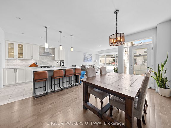 5th image of 519 Borbridge Ave