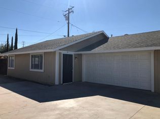 13895 Smoke Tree St #C, Hesperia, CA 92345