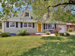 1423 N Community Dr, Derby, KS 67037