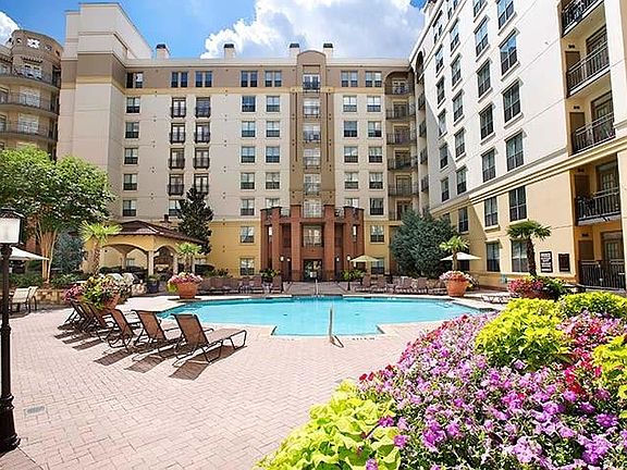 5th image of 2521 Worthington St #312
