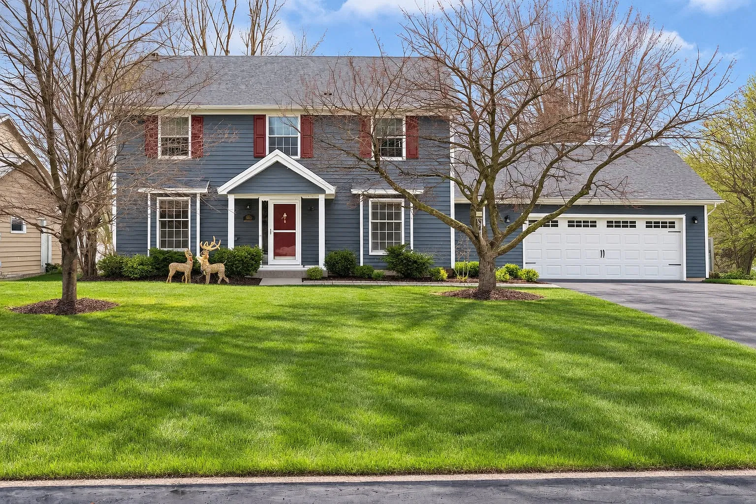 3 bed, 2.5 bath, 3559 sqft, $2,895 — Photo 1