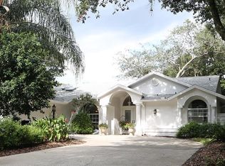 2661 Crystal Cir, Dunedin, FL 34698