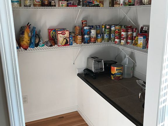 Walk in pantry.