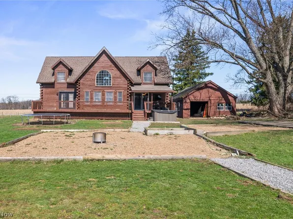 4911 Miller Rd, Lowellville, OH 44436