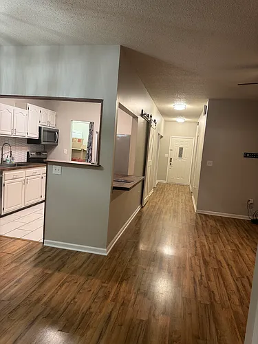 1005 Southwood Dr #6 Photo 1