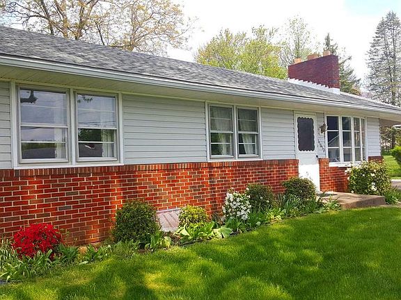 2nd image of 11832 Linbar Dr