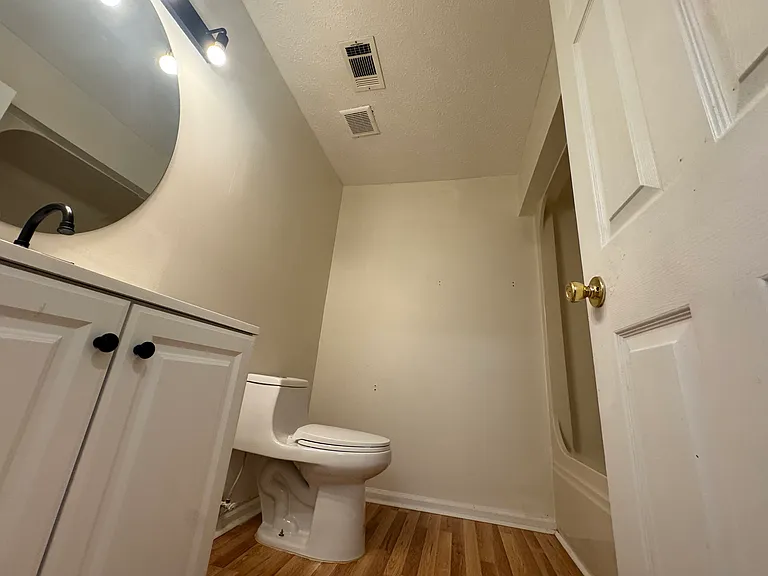 1088 Pierce Rd #B — Photo 6