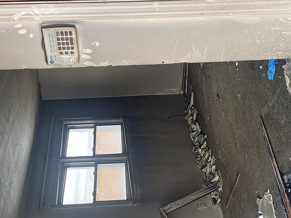 2nd image of 14930 Irving Ave