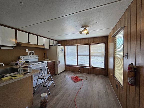 4th image of 7815 Lynbrook Dr
