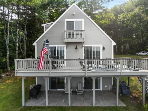 29 Gammon Road, Naples, ME 04055