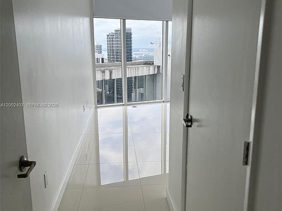 3rd image of 475 Brickell Ave APT 5508