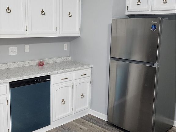 3rd image of 1437 Artesian Ct