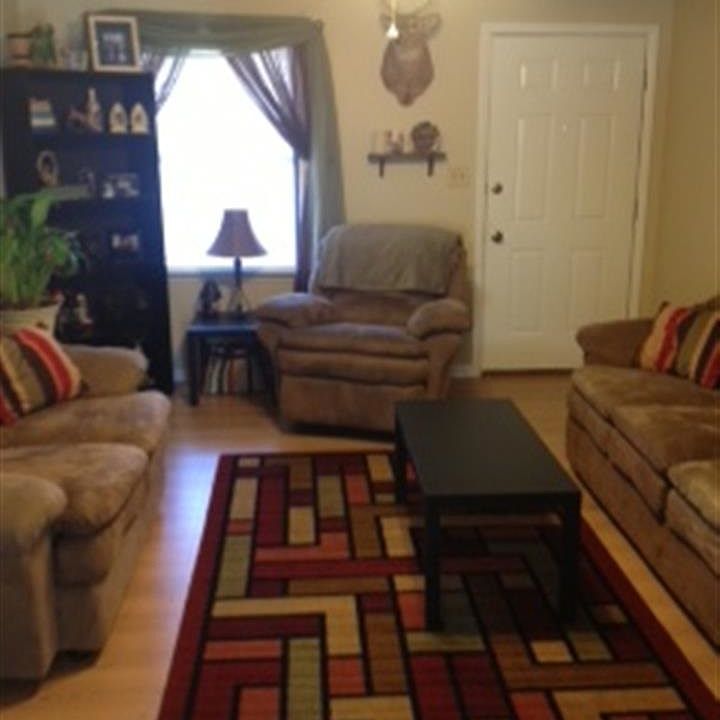 1st image of 372 Lakeview Dr