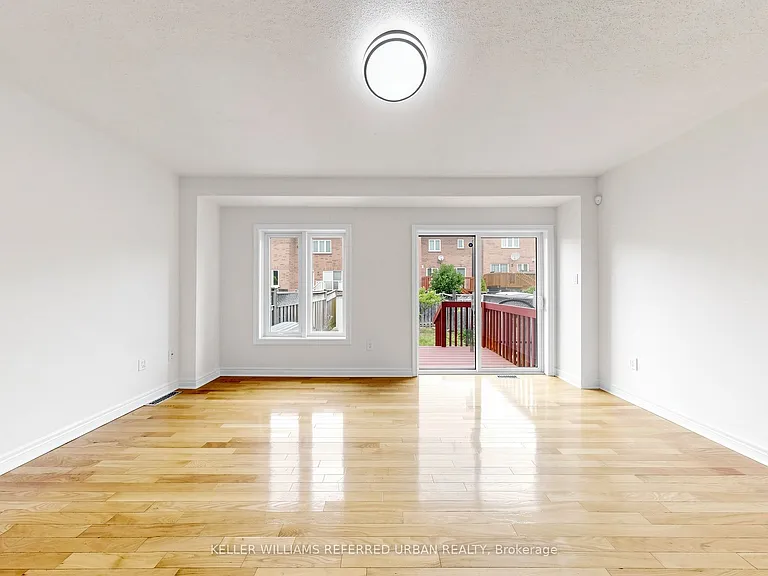 65 Martini Dr — Photo 4