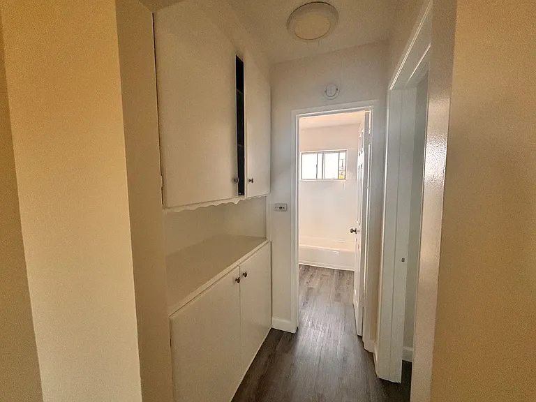 15339 California Ave — Photo 7