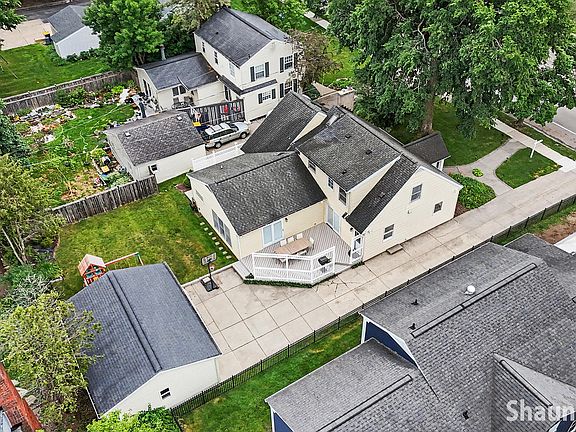 3rd image of 2627 Hall St SE