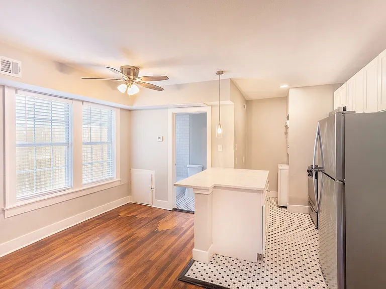 4810 Live Oak — Photo 10