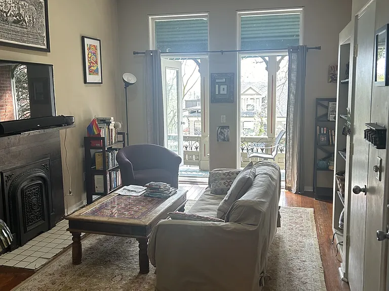 2112 Saint James Ave #2 — Photo 11