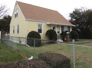 1045 Stratford Rd, Stratford, CT 06615