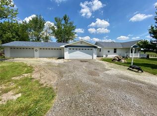 2126 Allen Ln, Decatur, IL 62521