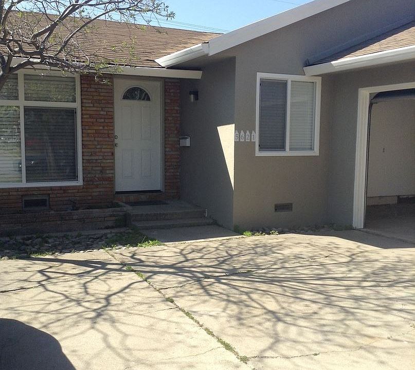 1st image of 5621 Begonia Dr