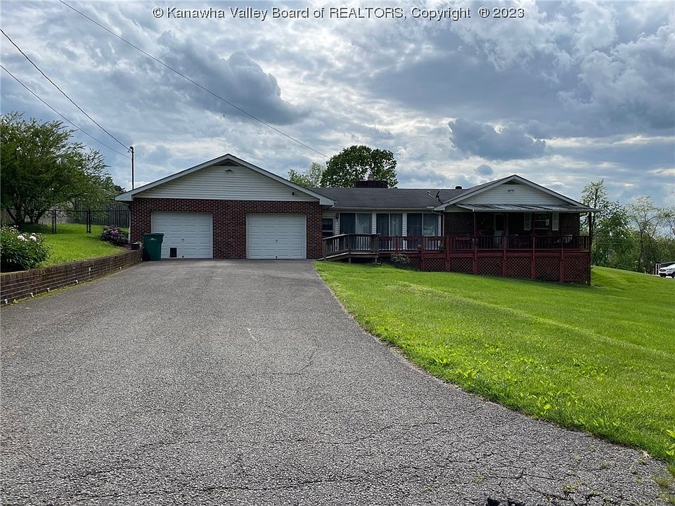 1026 Helen Dr, Hurricane, WV 25526 Zillow