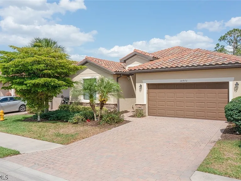 10973 Cherry Laurel Dr — Photo 11