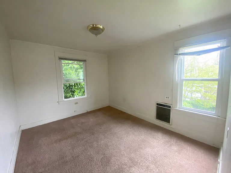 6646 SW Capitol Hwy #1 — Photo 8