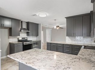 5867 Braesheather Dr, Houston, TX 77096