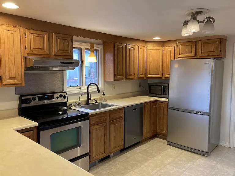 164 Shattuck Way — Photo 8