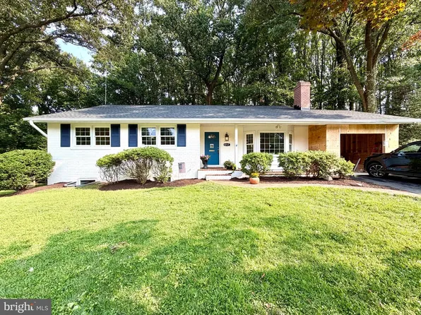 9717 Limoges Dr, Fairfax, VA 22032